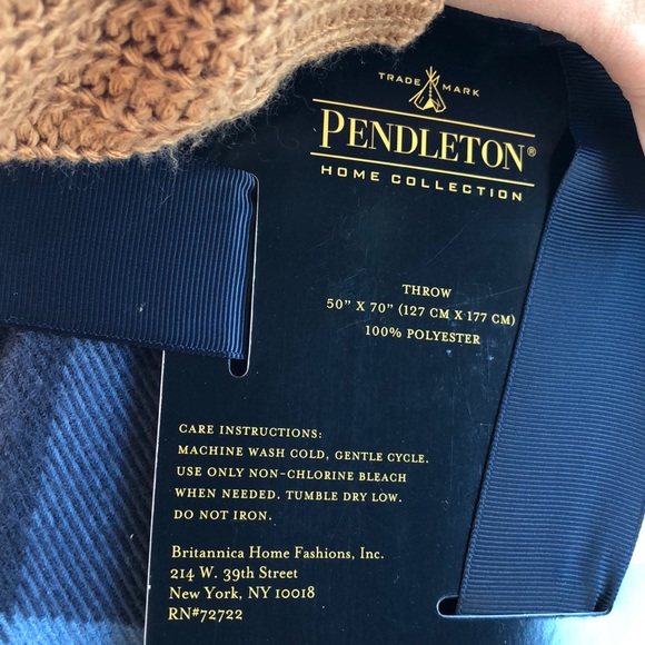 NWT Pendleton Throw Blanket - Picture 2 of 2